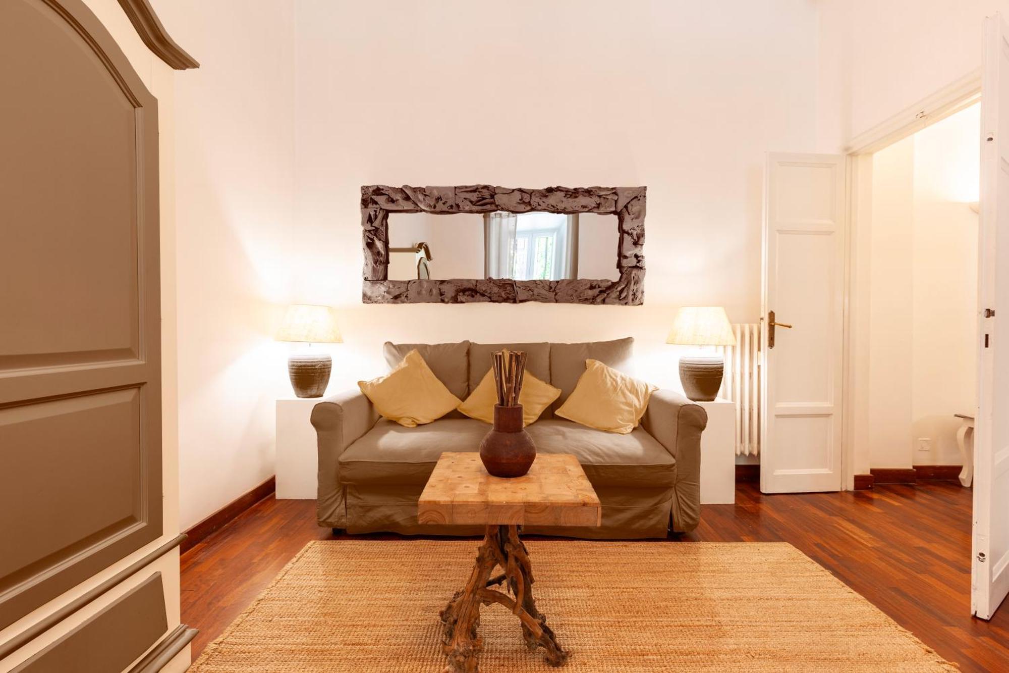 Luxury Historic Campo Dei Fiori Appartamento *